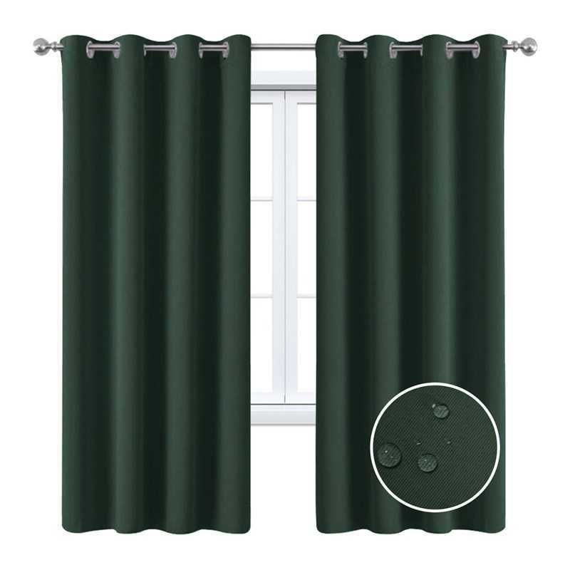 green curtain