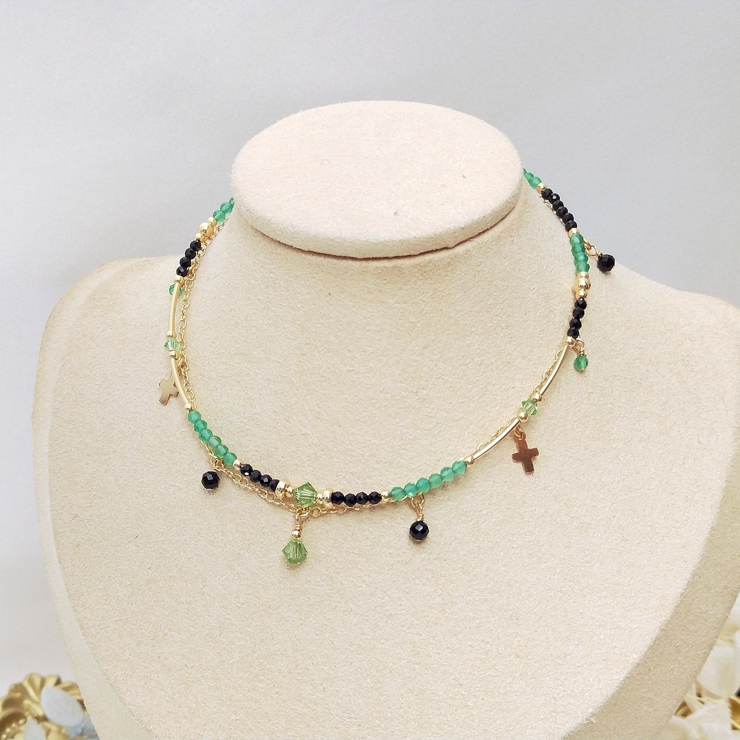 Green Onyx-Gold-color