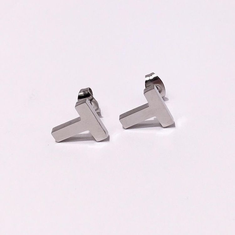 020-15 silver ear studs