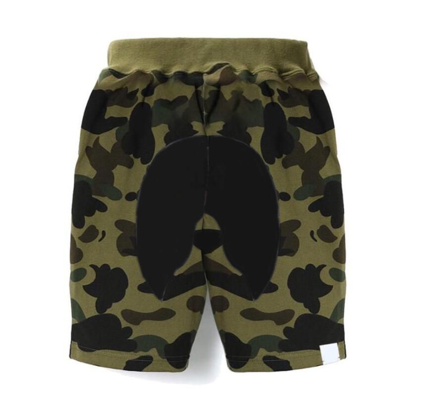 Grüne Shorts