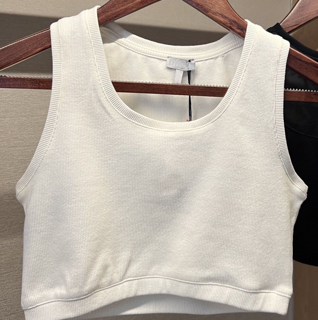 Loe-Crop Top White