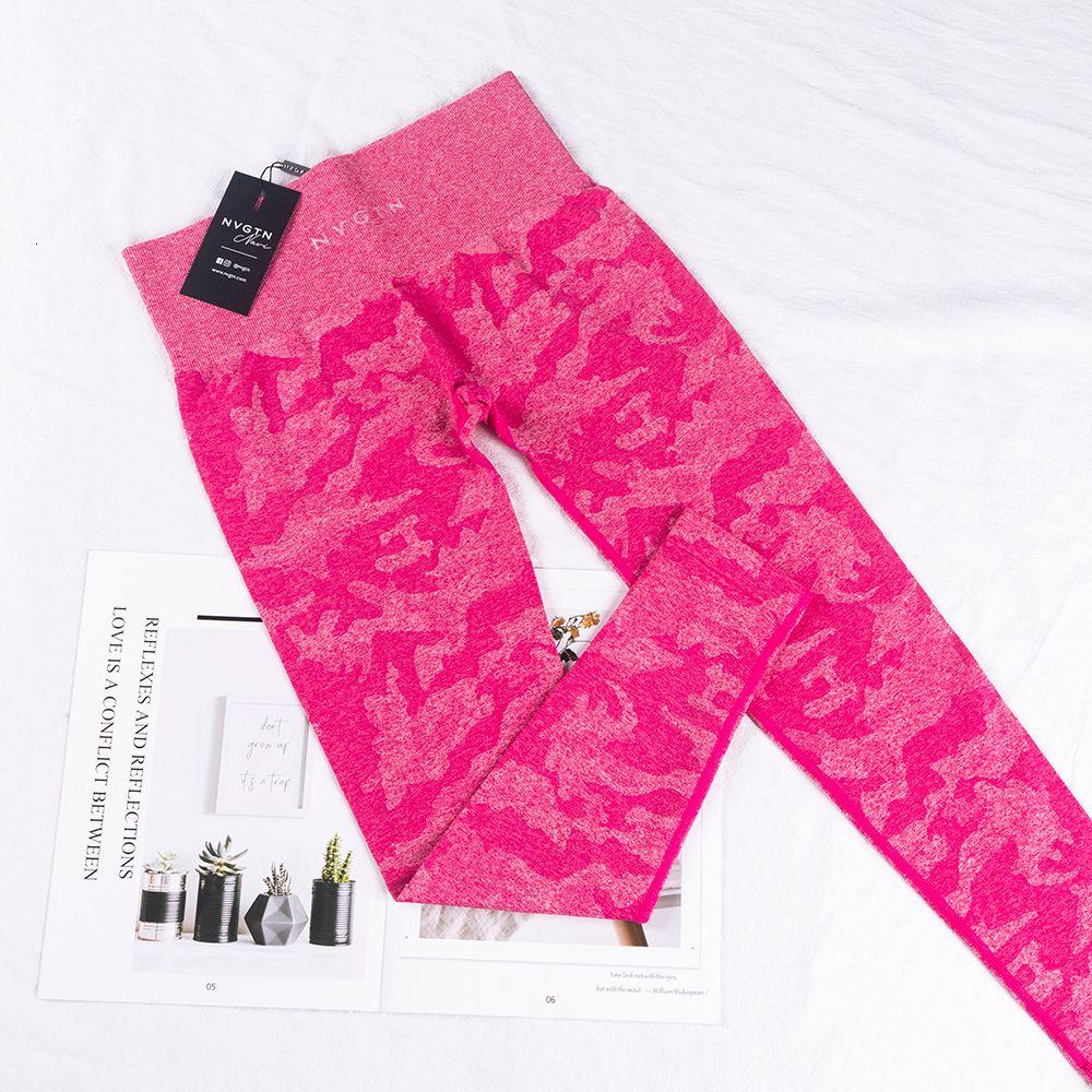 fuchsia camo