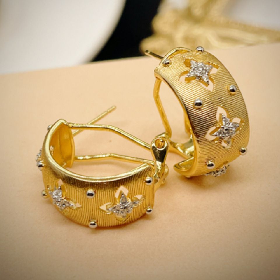 002 Gold Earring