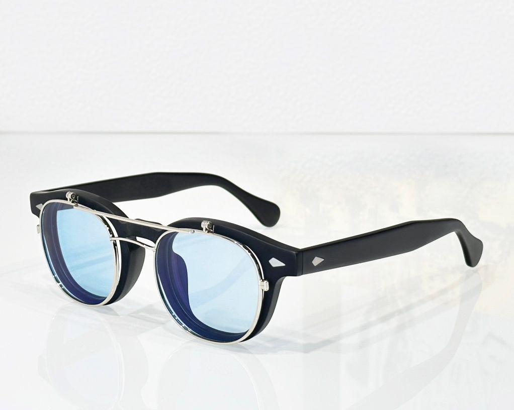 monture noire mate lentille bleue