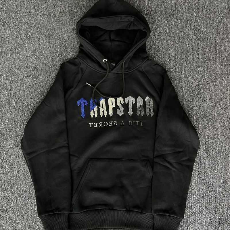 8821-black hoodie