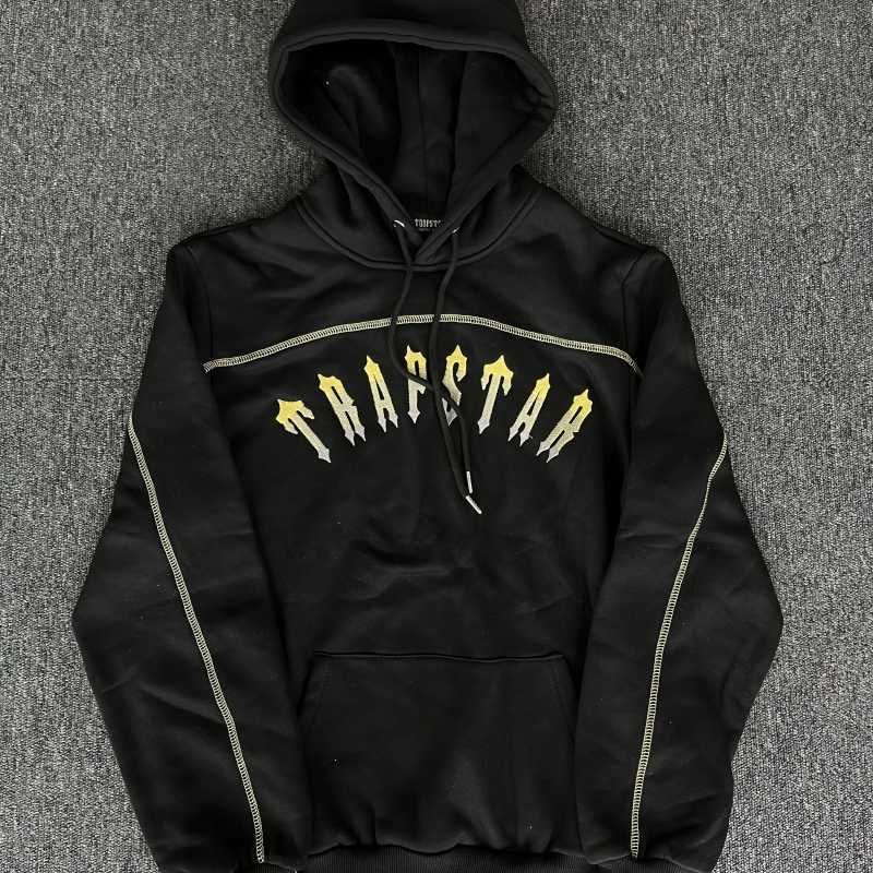 8831-svart hoodie