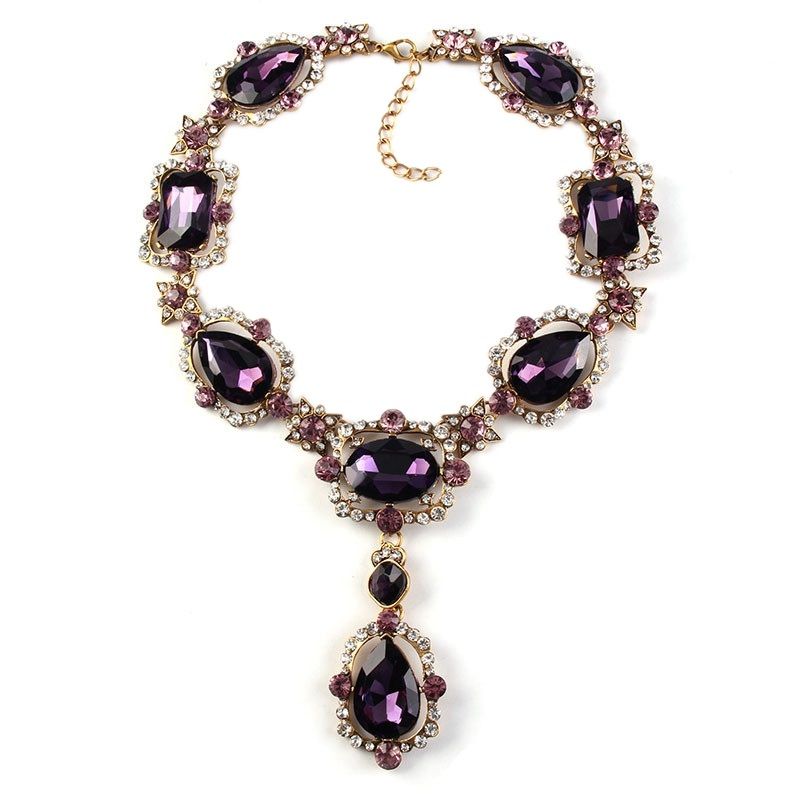 Collier violet