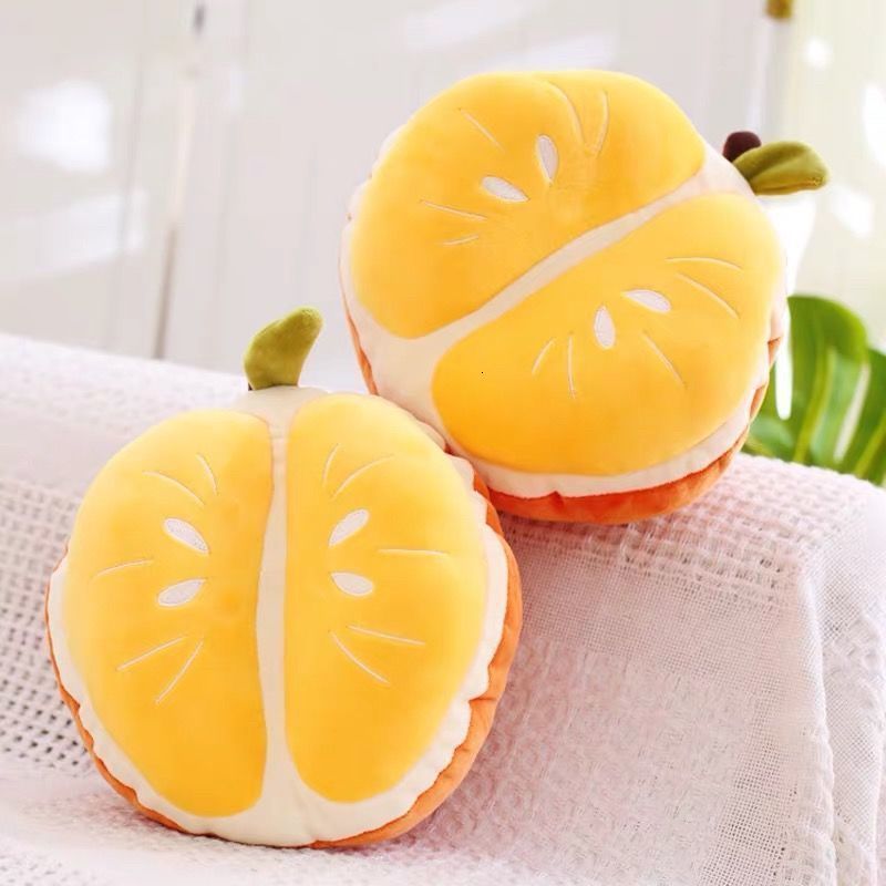 un par de naranjas