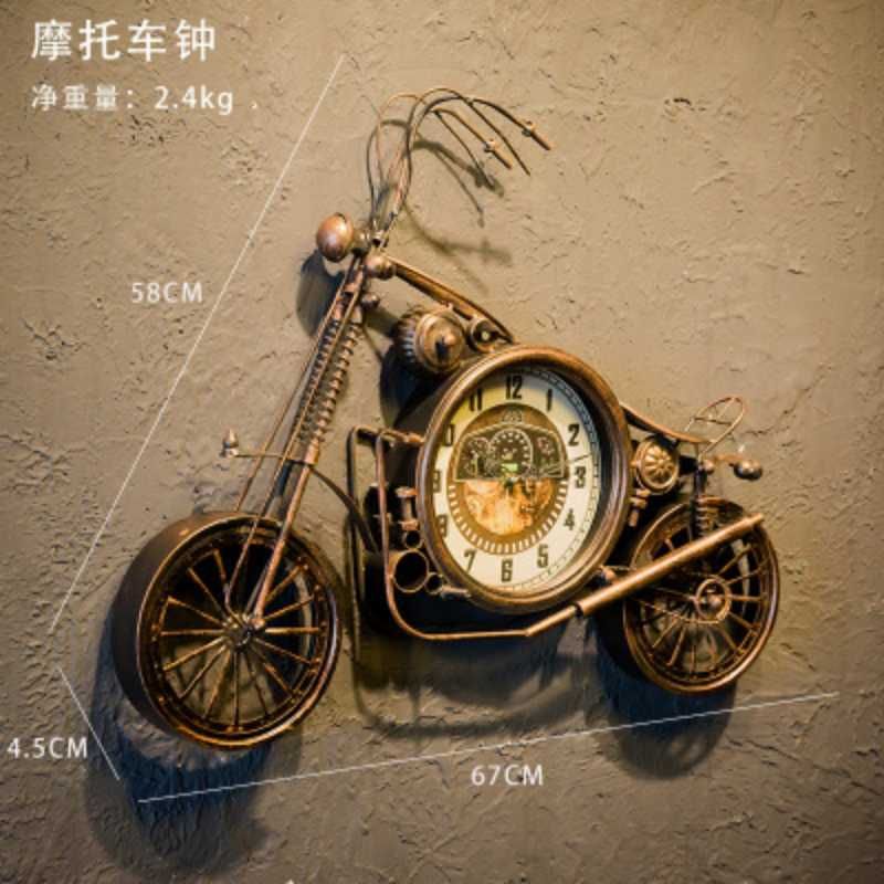 Motocicleta de bronze.