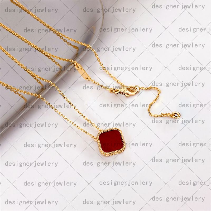 collier rouge champagne