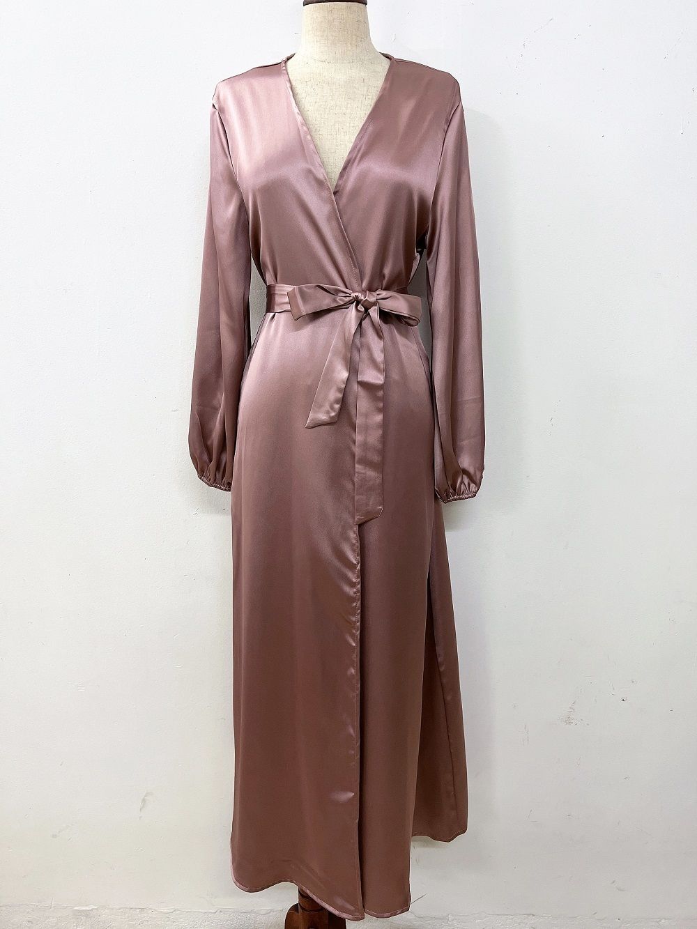 Pink Abaya-S viola