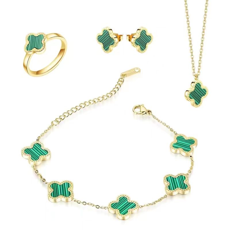 Gold Chain Green Four Piece Set