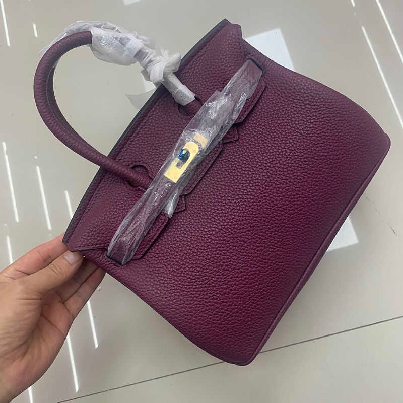 Maroon 25cm