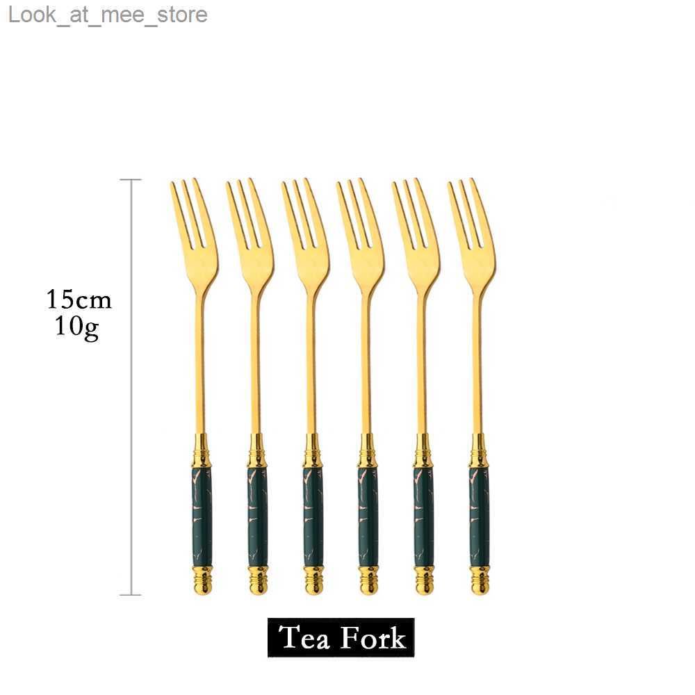 6pcs Cake Fork16