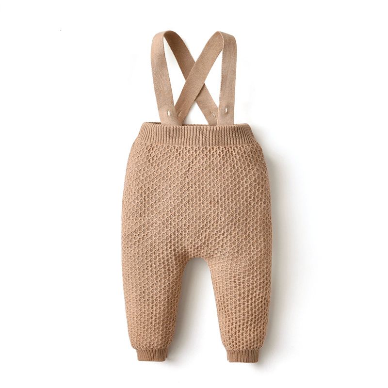 pantalone beige del bambino