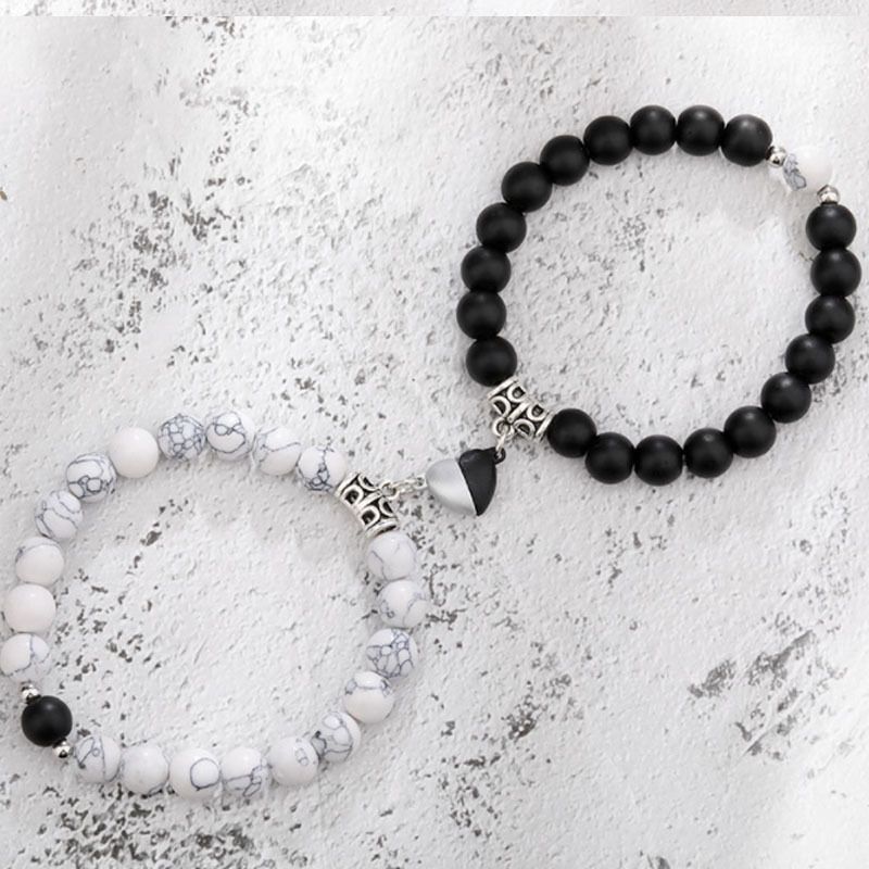 Howlite Black.