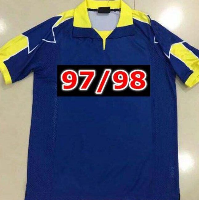 97/98 القميص بعيدا