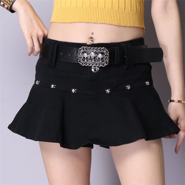 black 8 with belt