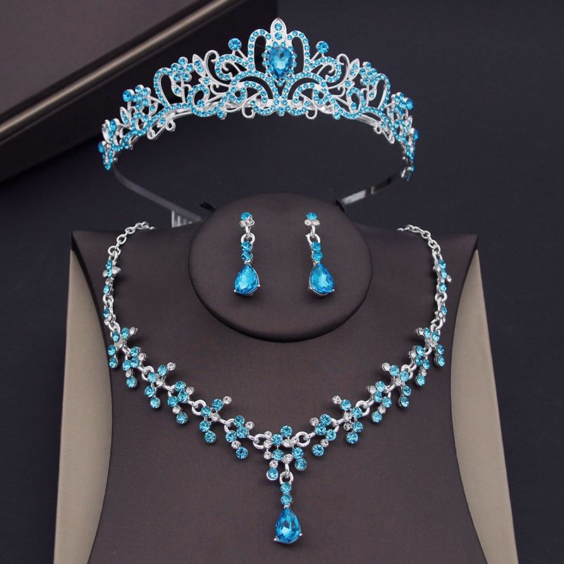 Light Blue Crown Set