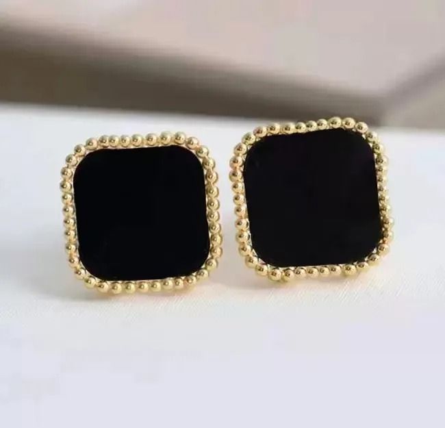 gold onlyx black studs