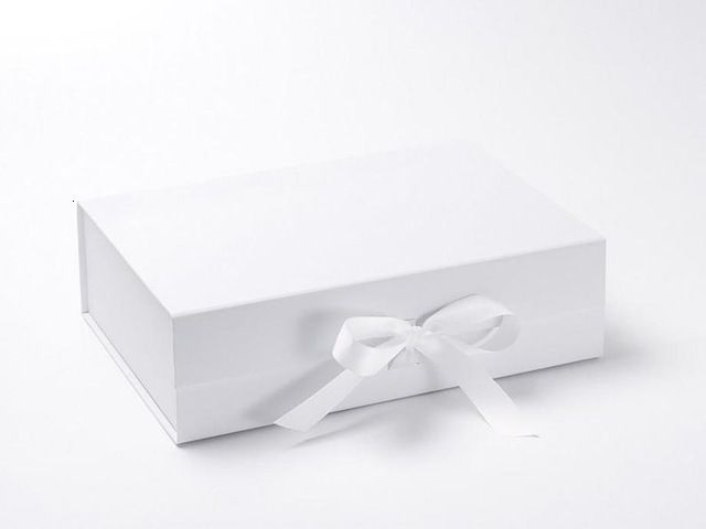 Custom White Box-23x17x7cm