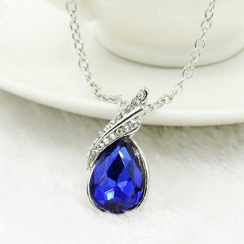Colliers Collier en cristal coloré classique pour femmes Bijoux de mode Esthétique Pendentif en métal Chaîne Tendance Romantique_voghion.com