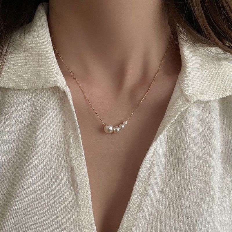 Chains Color Galaxy Pearl Necklace Female Butterfly Indifferent Light Flash Diamond Niche Clavicle Chain_voghion.com