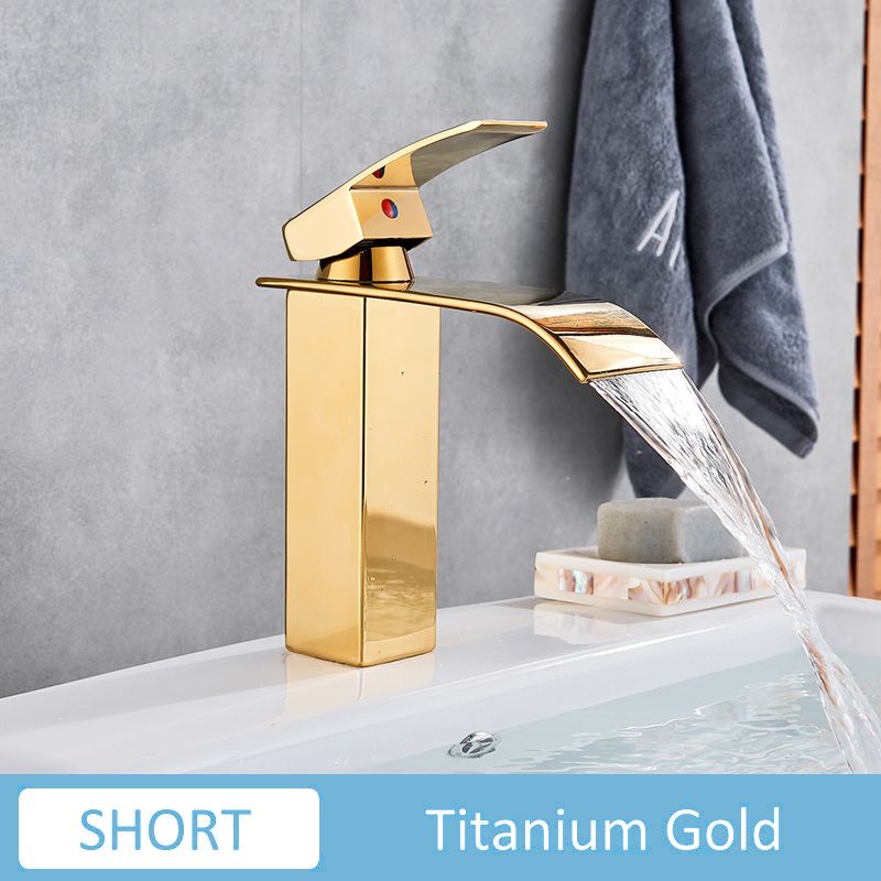 Short-Titanium Gold