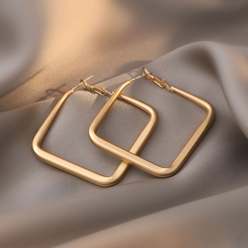 square earring