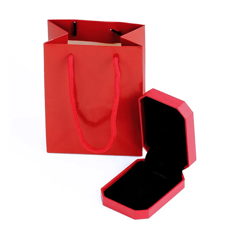 Gift box (no necklace)