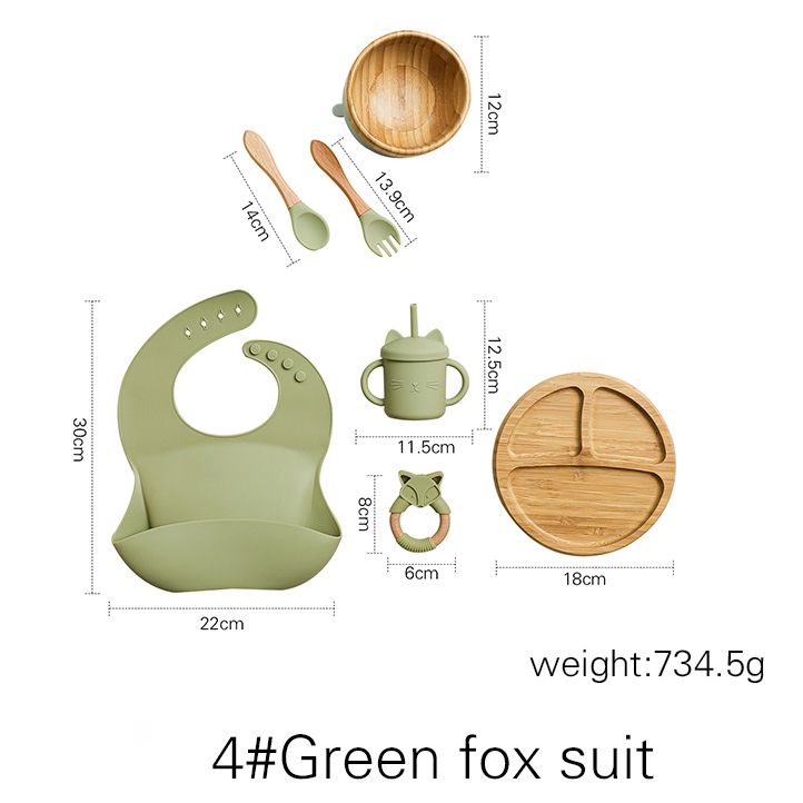 Зеленый костюм лисица