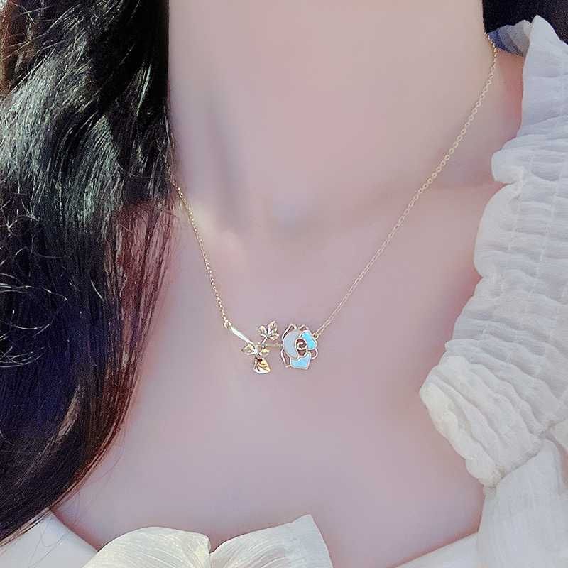 Rose Necklace