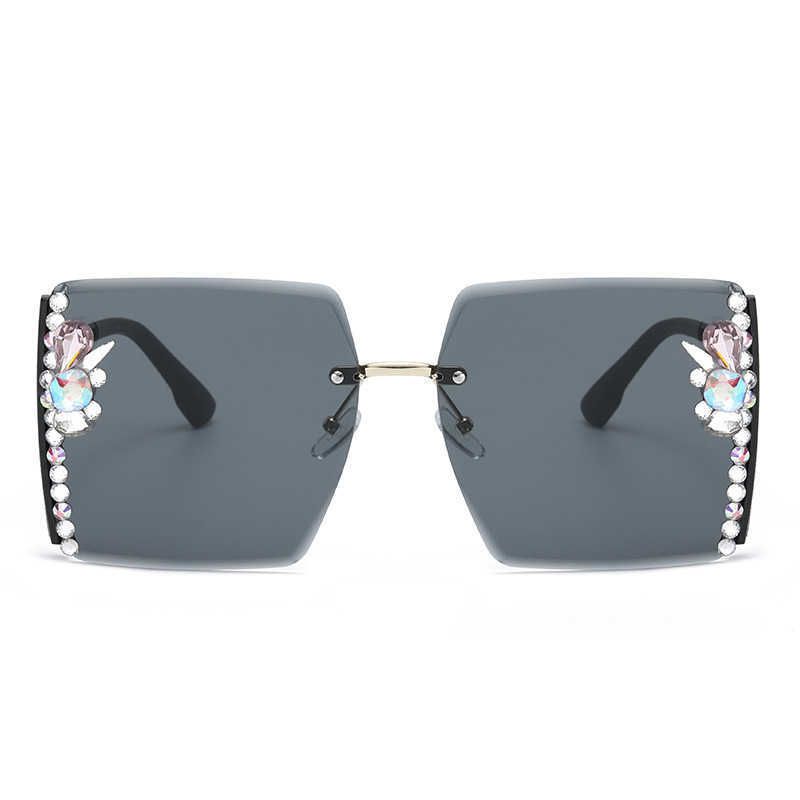 Luxury Designer Rhinestone Sunglasses For Men And Women 20% Off Style With Diamond  Inlay Frame From Factorydirectbagshop, $10.45