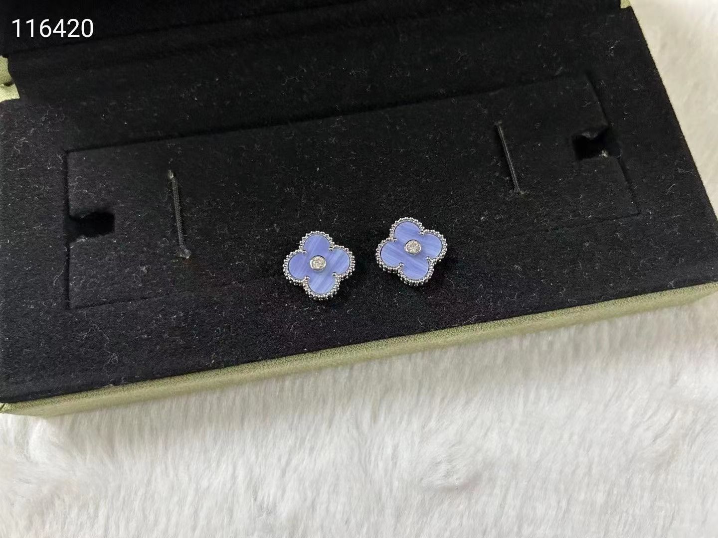 rose diamond stud earrings