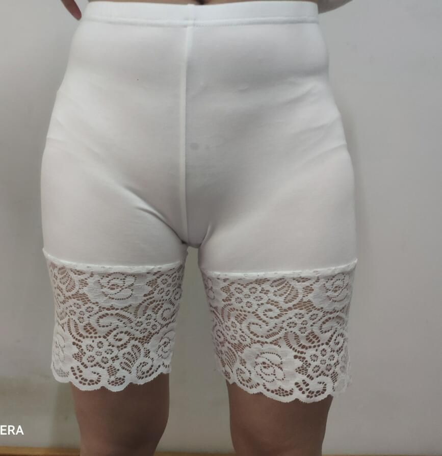 white lace shorts