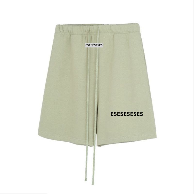 Matcha gröna shorts