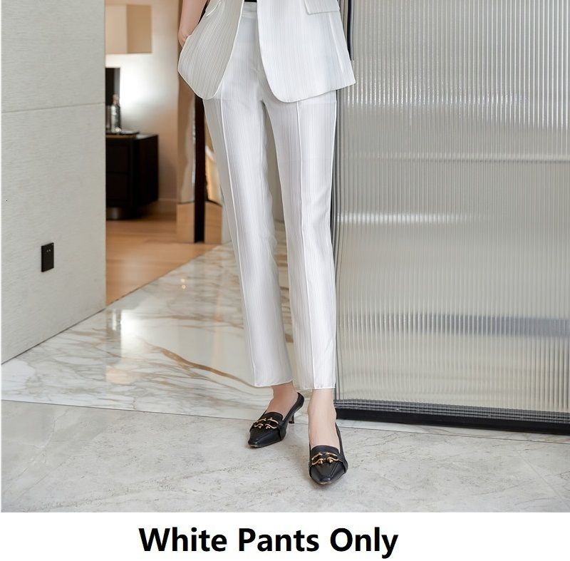 Witte broek alleen