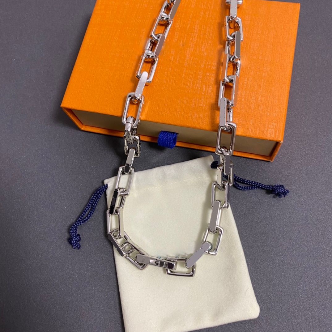 Necklace/With Box