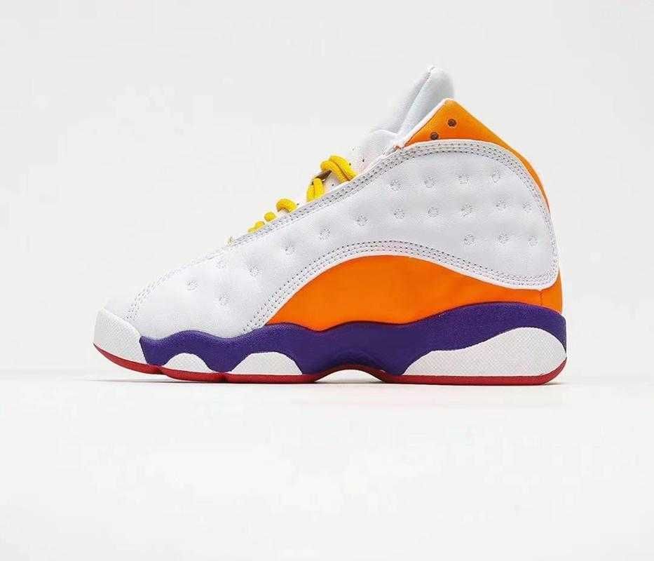 Boys basketball clearance shoes size 13