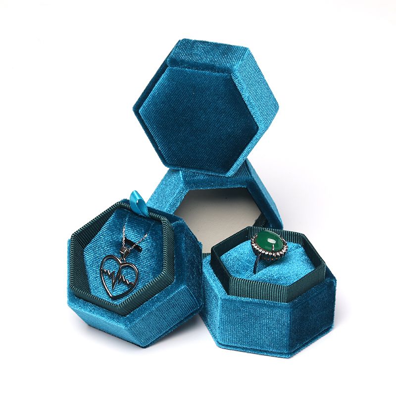 Bague bleu clair