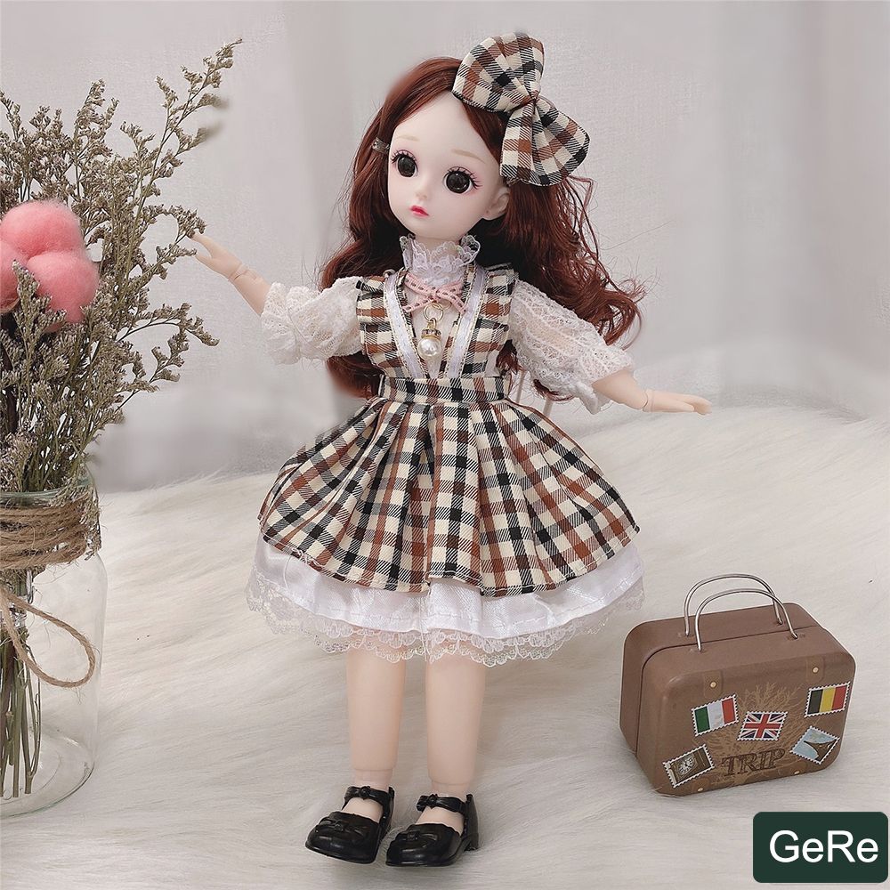 Gere-dolls en kleding