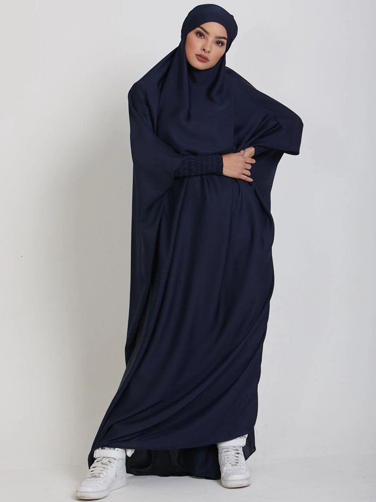 Taille jilbab-un bleu foncé