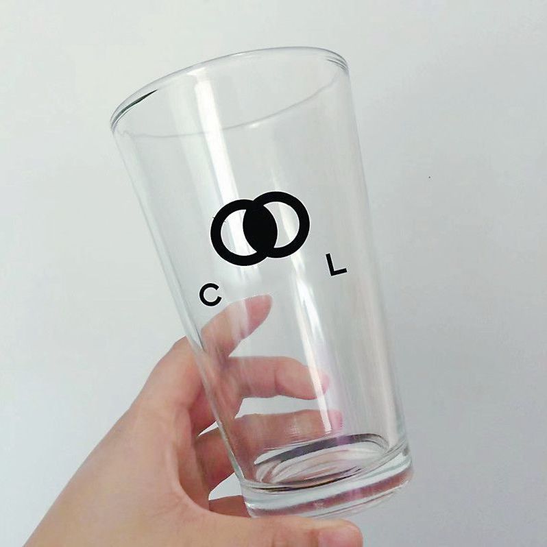 Glass cup black