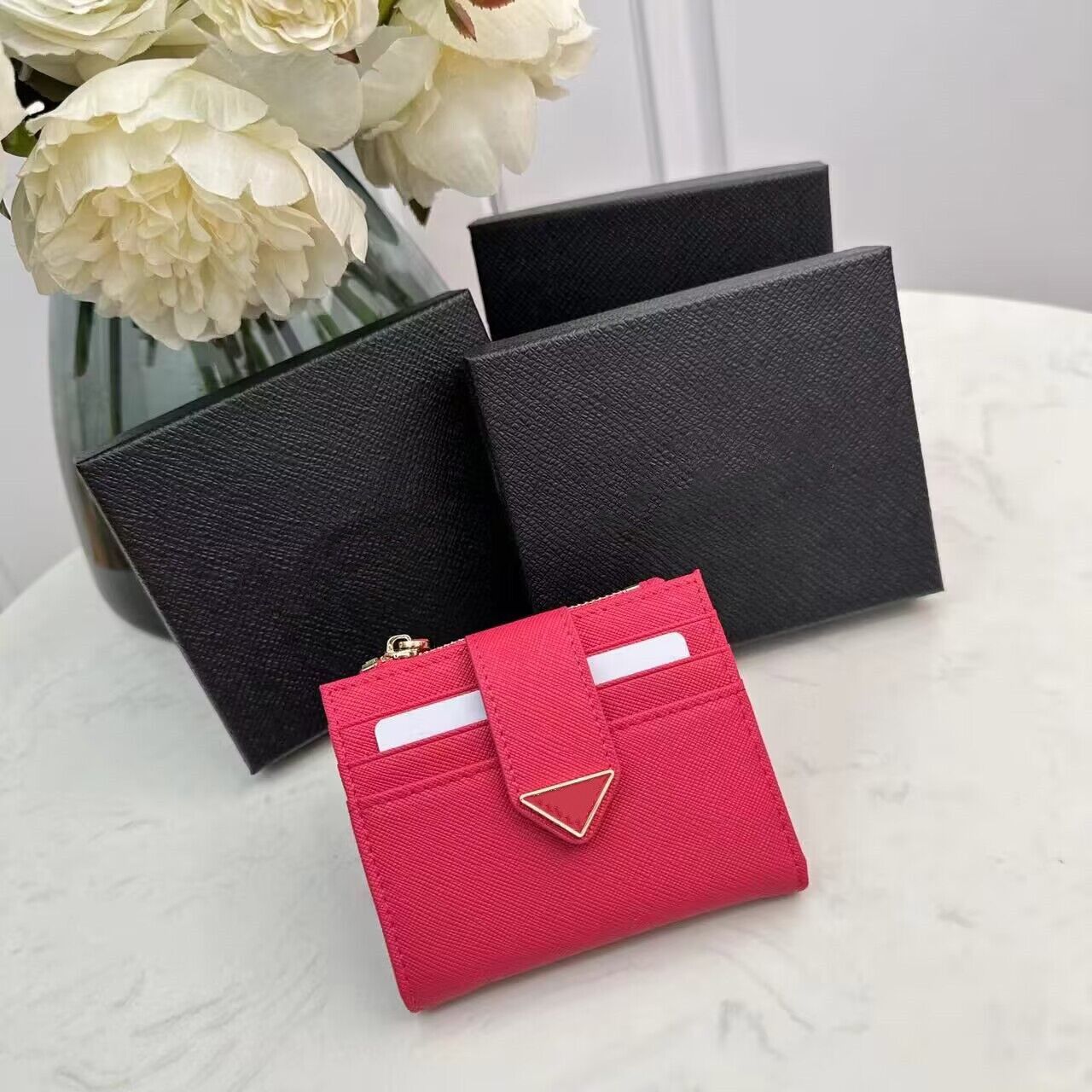 2023 New Leather Clutch Retro Short Women's Wallets Purse EuropeAn-American  Style Multifunctional Clip Purse Simple Storage Bag