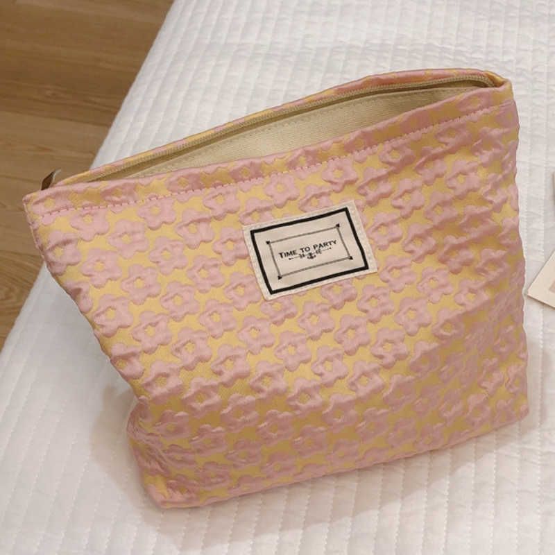 cosmetic bag-03