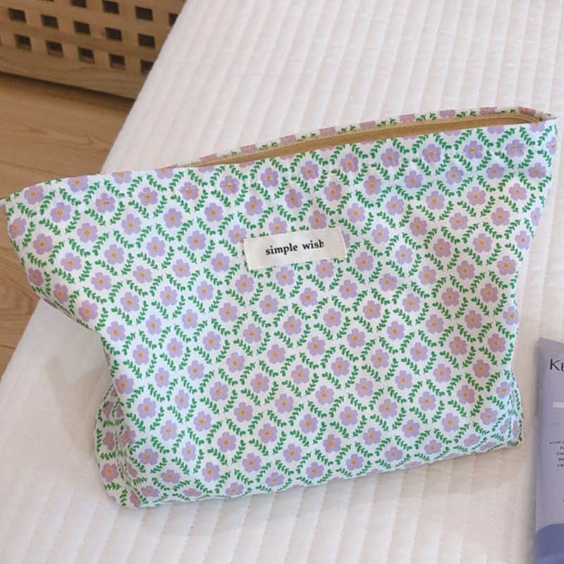 cosmetic bag-19