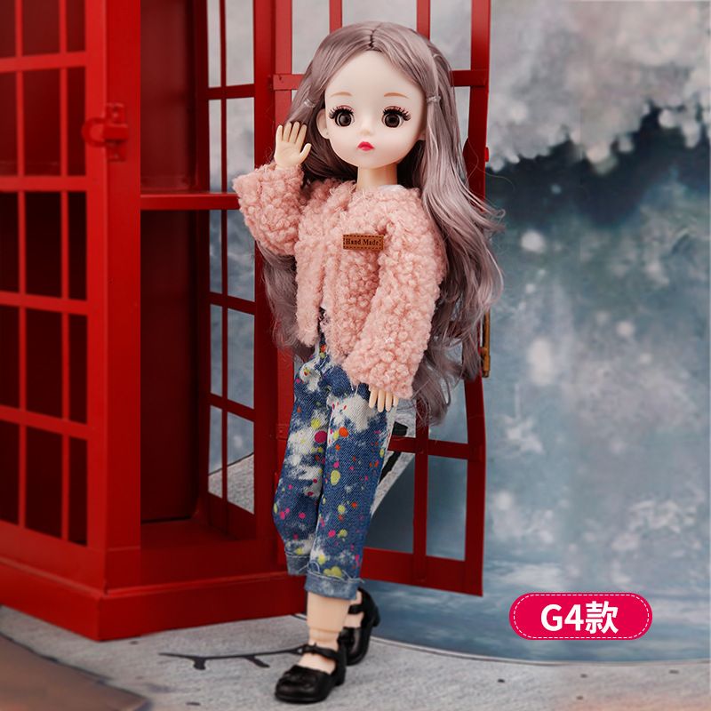 G4-bambola e vestiti