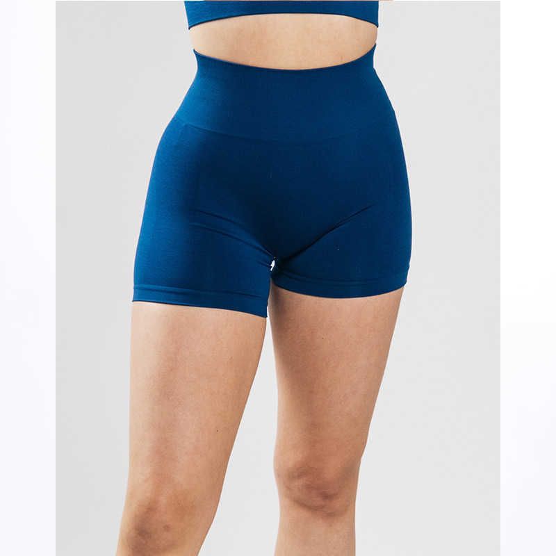 dunkelblaue Shorts