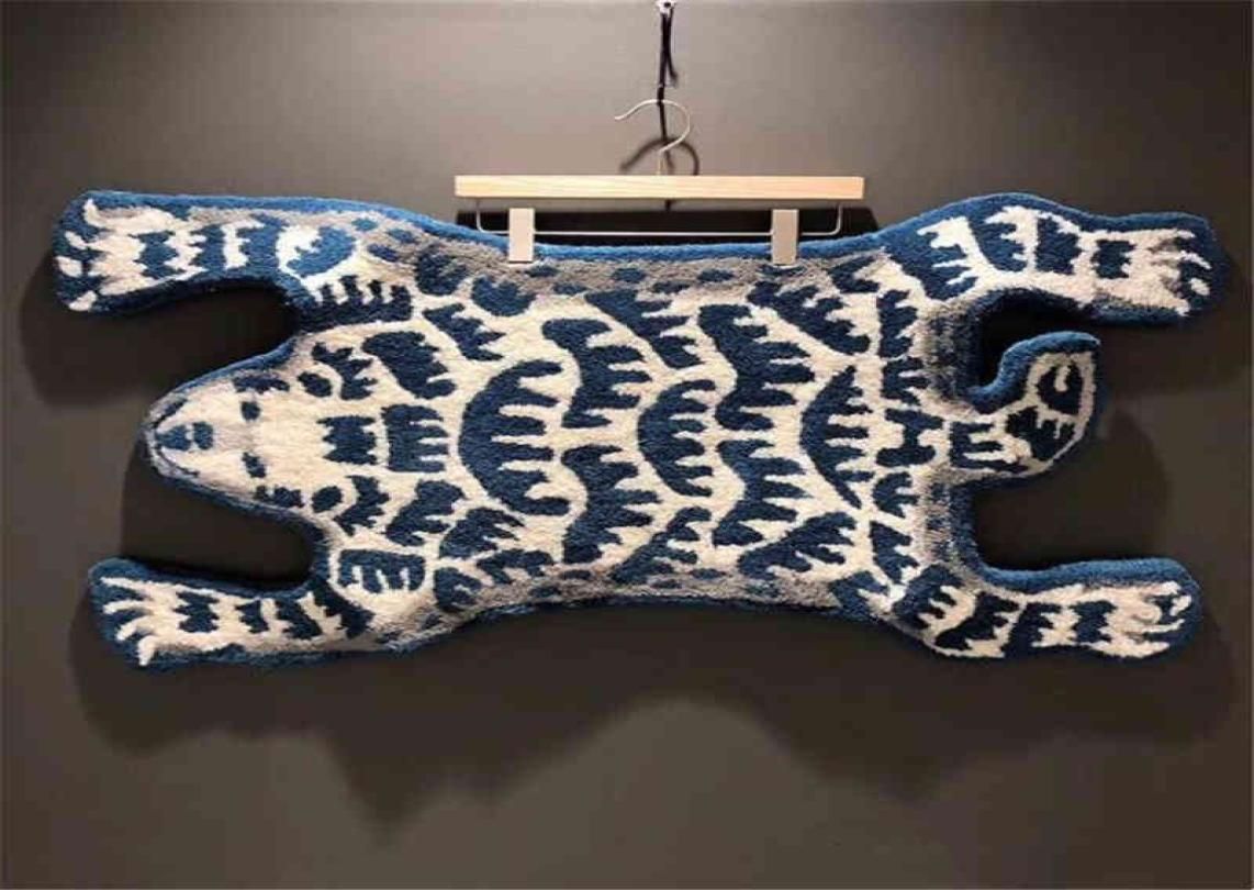 Human Made Polar Bear Rug – OALLERY