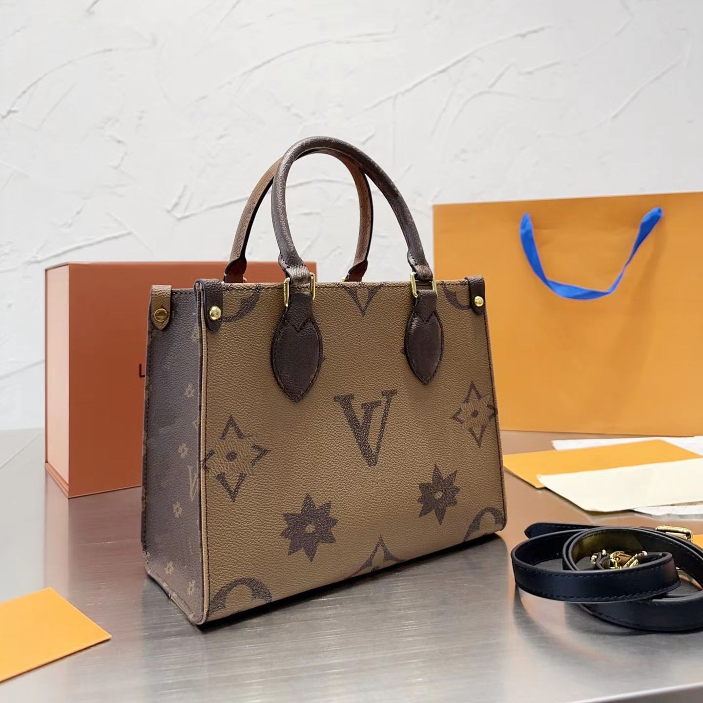 DHgate Louis Vuitton Onthego GM Dupe